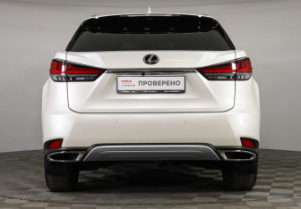 Подержанный автомобиль Lexus RX 2020 года (6 фото)