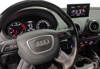 Подержанный автомобиль Audi A3 Hatchback 2013 года (26 фото)