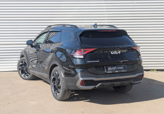 Подержанный автомобиль Kia Sportage 2023 года (7 фото)