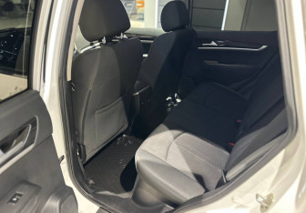 Подержанный автомобиль DongFeng AX7 2018 года (16 фото)