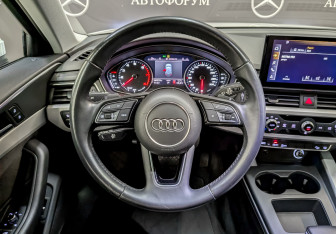 Подержанный автомобиль Audi A4 allroad 2020 года (22 фото)