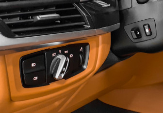 Подержанный автомобиль BMW X6 2016 года (20 фото)