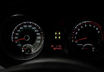 Подержанный автомобиль Mitsubishi Pajero 2012 года (19 фото)