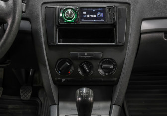 Подержанный автомобиль Skoda Octavia Liftback 2011 года (14 фото)