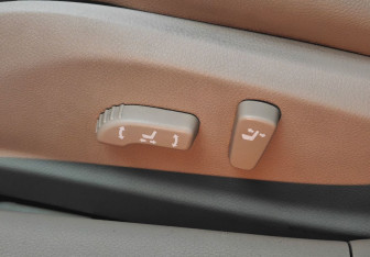 Подержанный автомобиль Nissan Teana 2011 года (12 фото)