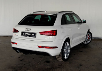 Подержанный автомобиль Audi RS Q3 2015 года (4 фото)