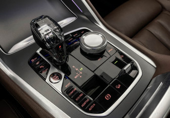 Подержанный автомобиль BMW X6 2020 года (17 фото)