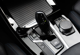 Подержанный автомобиль BMW X3 2021 года (21 фото)