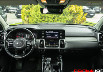 Подержанный автомобиль Kia Sorento 2020 года (10 фото)