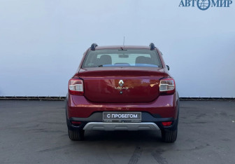 Подержанный автомобиль Renault Logan Sedan 2019 года (7 фото)