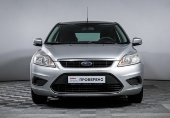 Подержанный автомобиль Ford Focus Hatchback 2010 года (2 фото)