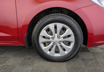 Подержанный автомобиль Kia Rio Sedan 2019 года (18 фото)