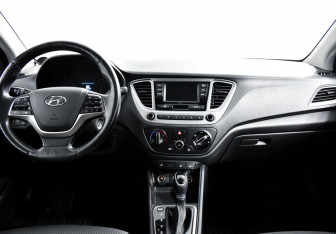 Подержанный автомобиль Hyundai Solaris Sedan 2019 года (8 фото)