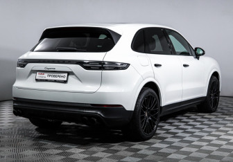 Подержанный автомобиль Porsche Cayenne 2020 года (5 фото)