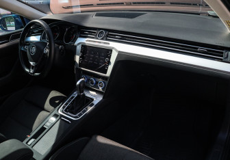 Подержанный автомобиль Volkswagen Passat Wagon 2018 года (7 фото)