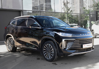 Подержанный автомобиль Exeed TXL 2023 года (3 фото)