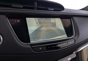 Подержанный автомобиль Cadillac XT5 2016 года (29 фото)