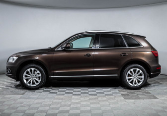 Подержанный автомобиль Audi Q5 2013 года (8 фото)