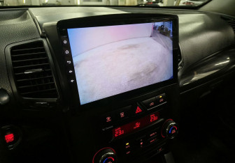 Подержанный автомобиль Kia Sorento 2012 года (16 фото)