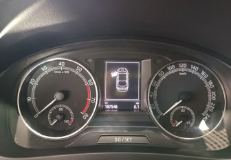 Подержанный автомобиль Skoda Rapid Liftback 2018 года (11 фото)