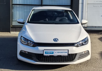 Подержанный автомобиль Volkswagen Scirocco 2011 года (2 фото)