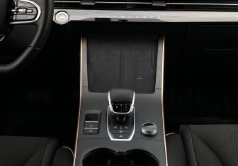 Подержанный автомобиль Omoda C5 2024 года (13 фото)