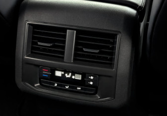 Подержанный автомобиль Volkswagen Teramont 2023 года (29 фото)