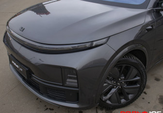 Подержанный автомобиль LiXiang L7 2024 года (28 фото)