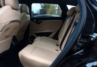 Подержанный автомобиль Voyah Free 2023 года (11 фото)