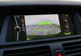 Подержанный автомобиль BMW X6 2013 года (20 фото)