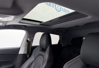 Подержанный автомобиль Omoda C5 2023 года (11 фото)