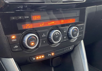 Подержанный автомобиль Mazda CX-5 2014 года (14 фото)