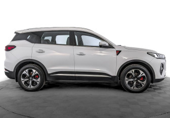 Подержанный автомобиль Chery Tiggo 7 Pro Max 2023 года (4 фото)