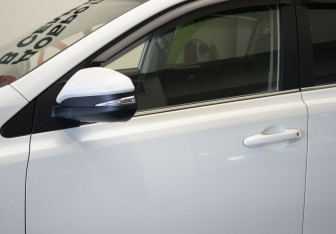 Подержанный автомобиль Toyota RAV4 2016 года (33 фото)