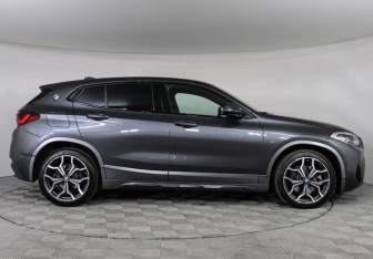Подержанный автомобиль BMW X2 2020 года (6 фото)