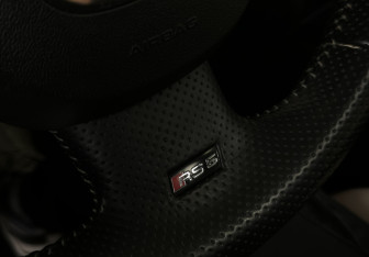 Подержанный автомобиль Audi RS 5 Coupe 2010 года (24 фото)