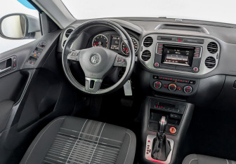 Подержанный автомобиль Volkswagen Tiguan 2016 года (29 фото)