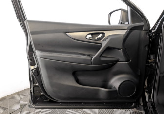 Подержанный автомобиль Nissan Qashqai 2021 года (19 фото)
