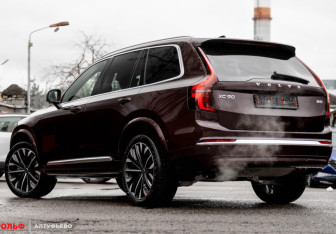 Новый Volvo XC90 2026 (2 фото)