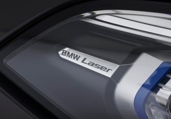 Подержанный автомобиль BMW X7 2021 года (26 фото)