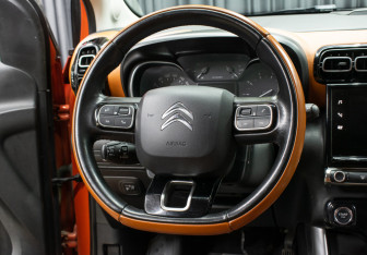 Подержанный автомобиль Citroen C3 Aircross 2018 года (17 фото)