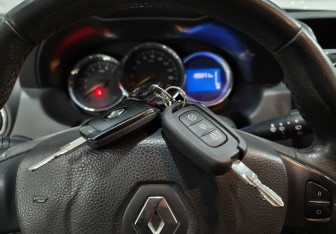 Подержанный автомобиль Renault Duster 2017 года (14 фото)