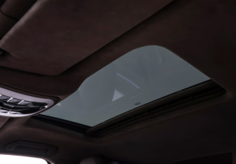 Подержанный автомобиль Porsche Cayenne 2015 года (14 фото)