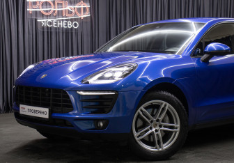 Подержанный автомобиль Porsche Macan 2017 года (24 фото)