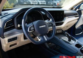 Подержанный автомобиль Haval F7 2022 года (14 фото)