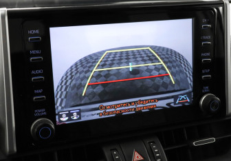 Подержанный автомобиль Toyota RAV4 2019 года (13 фото)