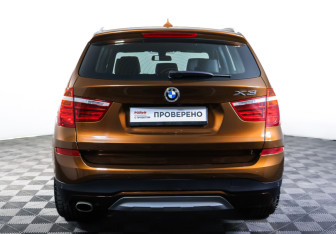 Подержанный автомобиль BMW X3 2017 года (6 фото)