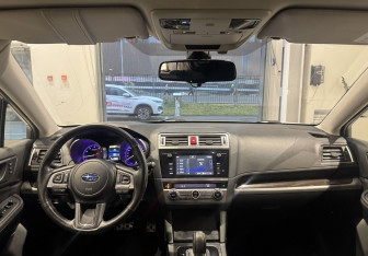 Подержанный автомобиль Subaru Outback Wagon 2017 года (11 фото)