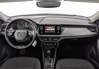 Подержанный автомобиль Skoda Rapid Liftback 2022 года (14 фото)