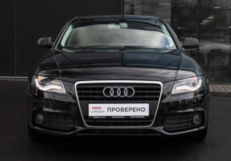 Подержанный автомобиль Audi A4 Sedan 2010 года (2 фото)
